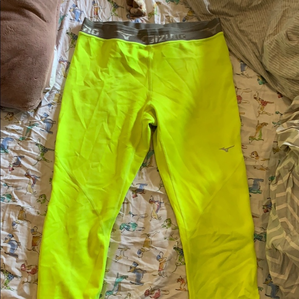 Mizuno compression Capri